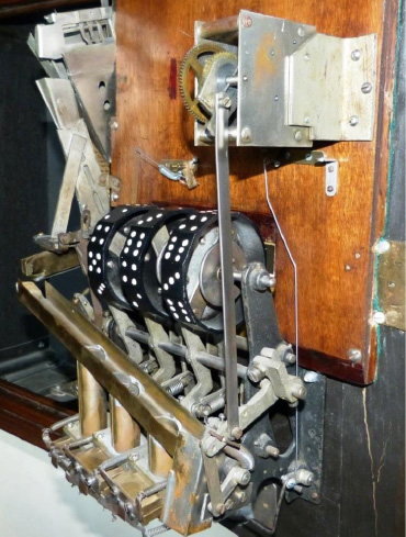 The Domino - an Unusual European Slot Machine Imported to the U.S.