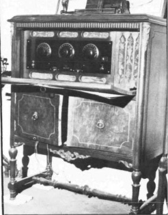 Whitlock's Skylark Radio